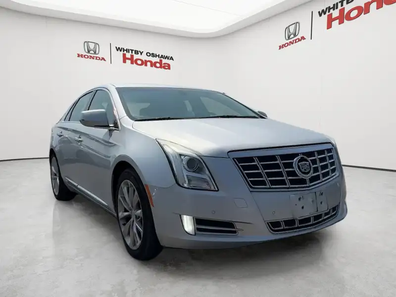 2013 Cadillac XTS Luxury, strieborná, 158 020 km, dovoz Kanada — foto 11 z 12