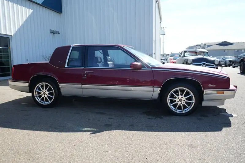 1989 Cadillac Eldorado BIARRITZ, 37 327 km, dovoz Kanada — foto 4 z 12