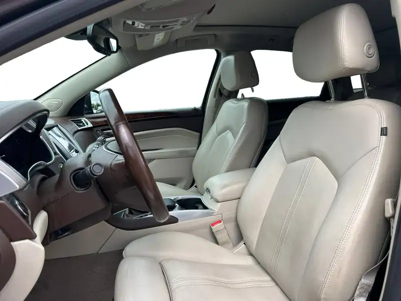 2016 Cadillac SRX Premium, hnedá, 214 643 km, dovoz Kanada — foto 10 z 12