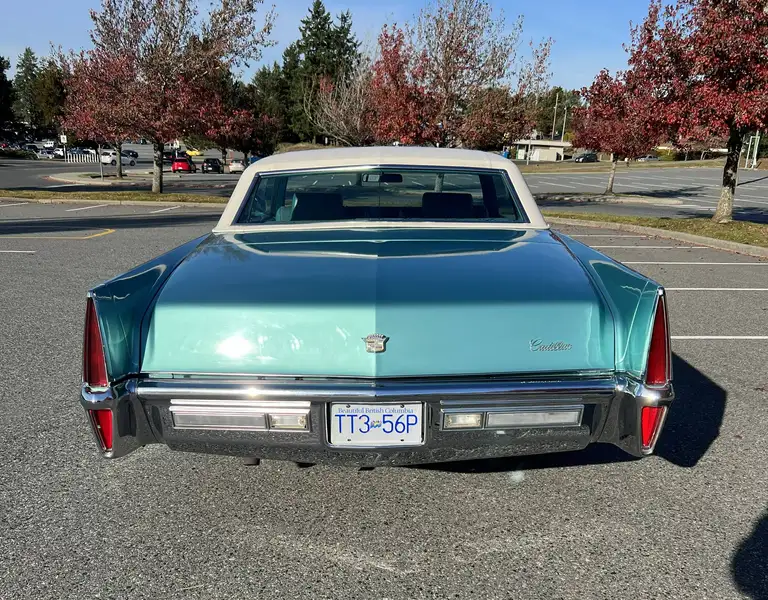 1970 Cadillac Deville, zelená, 88 700 km, dovoz Kanada — foto 4 z 12