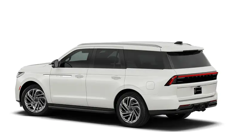 2027 Lincoln Navigator Premiere, biela, 9 km, dovoz Kanada — foto 2 z 6