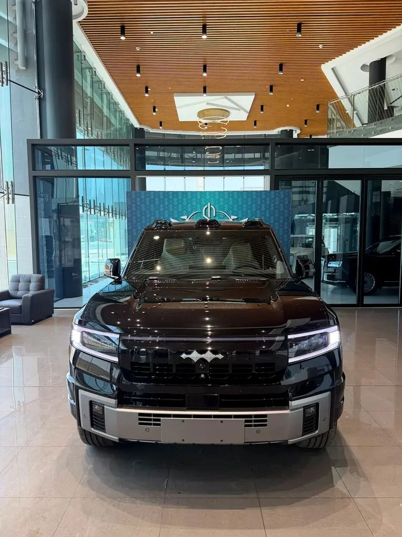 2026 Byd Leopard 8 FLAGSHIP, hnedá, 20 km, dovoz SAE — foto 1