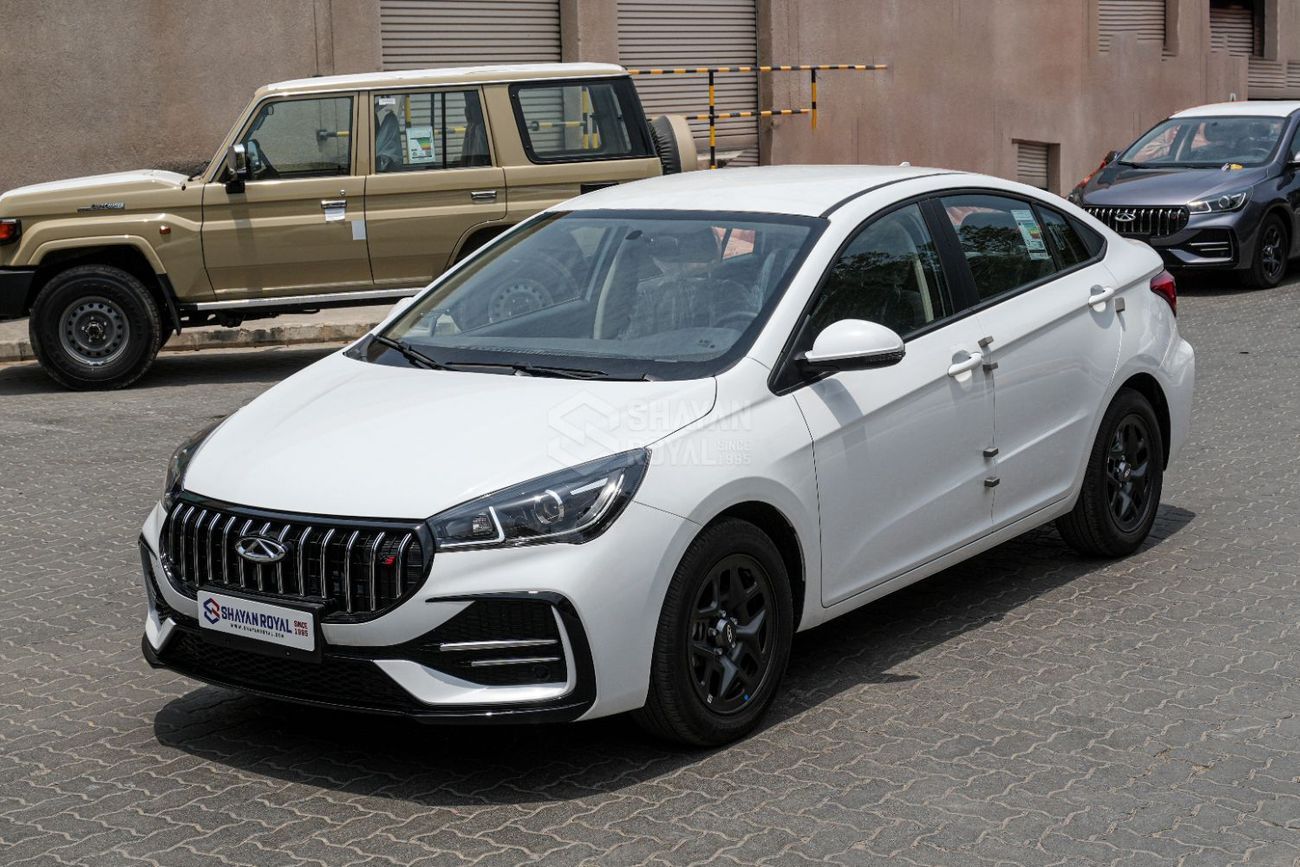 2027 Chery Arrizo 5 STANDARD, biela, 0 km, dovoz SAE — foto 1