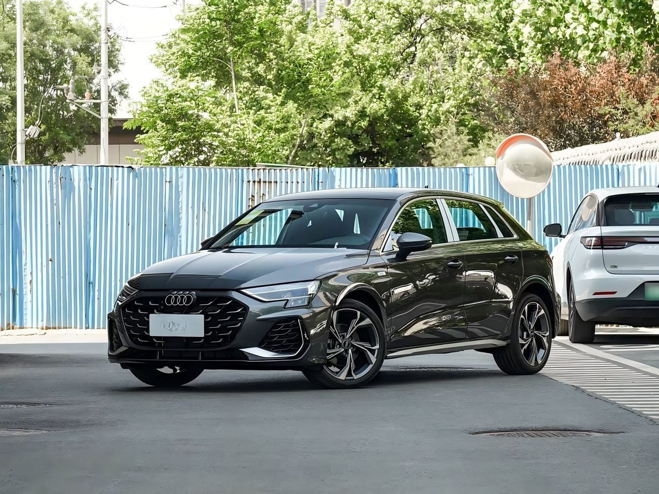 2026 Audi A3, čierna, 0 km, dovoz SAE — foto 1