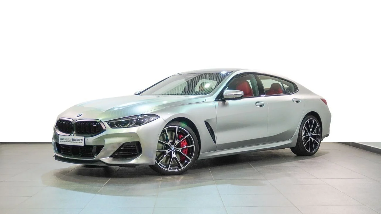 2023 BMW M850i, strieborná, 560 km, dovoz SAE — foto 1