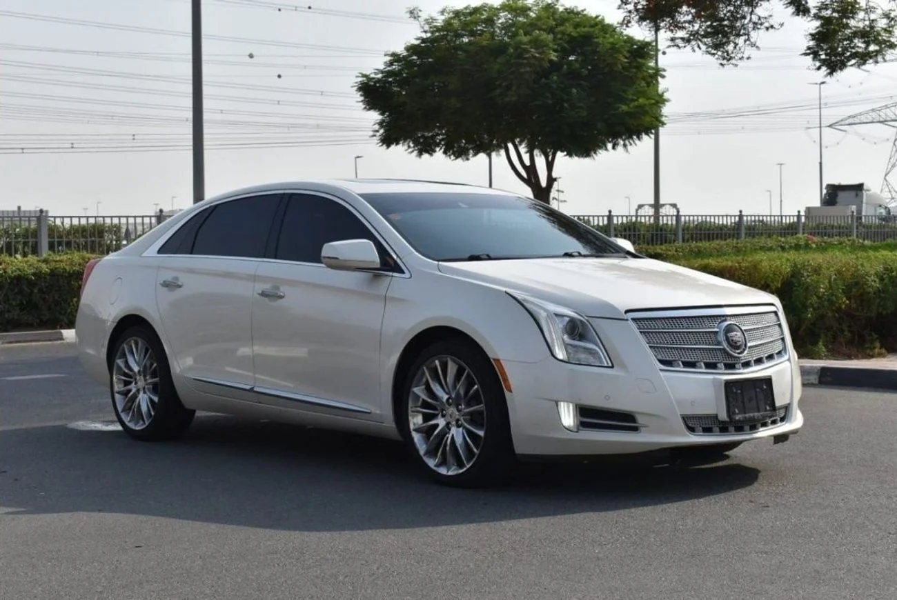 2013 Cadillac XTS PLATINUM, biela, 184 000 km, dovoz SAE — foto 1