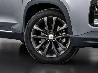 2025 Chevrolet Captiva LS, sivá, 38 694 km, dovoz SAE — foto 5 z 16