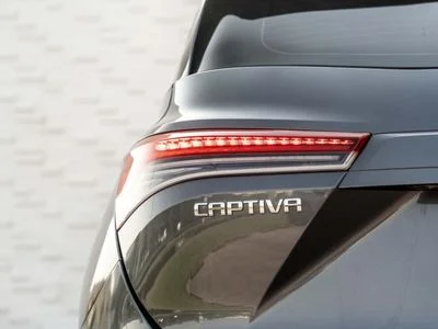2025 Chevrolet Captiva LS, sivá, 38 694 km, dovoz SAE — foto 7 z 16