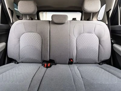 2025 Chevrolet Captiva LS, strieborná, 39 283 km, dovoz SAE — foto 16 z 16