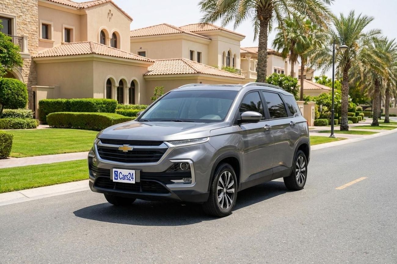 2025 Chevrolet Captiva PREMIER, sivá, 58 690 km, dovoz SAE — foto 1