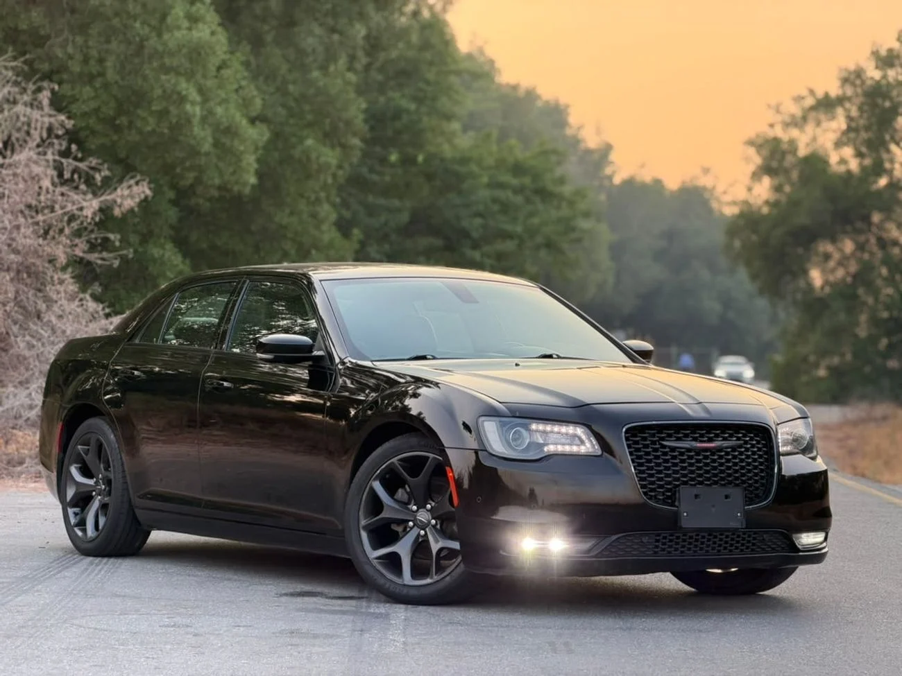 2021 Chrysler 300S, čierna, 189 000 km, dovoz SAE — foto 1