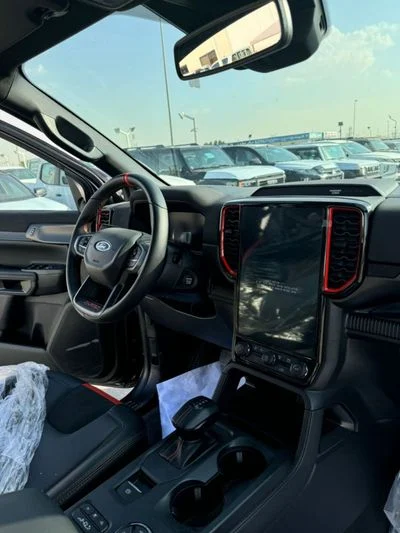 2026 Ford Ranger RAPTOR, čierna, 0 km, dovoz SAE — foto 12 z 17
