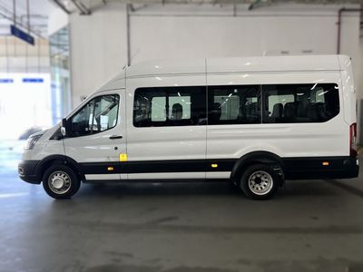 2025 Ford Transit, biela, 13 407 km, dovoz SAE — foto 3 z 16