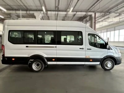 2025 Ford Transit, biela, 13 407 km, dovoz SAE — foto 4 z 16