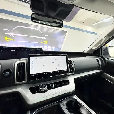 2025 Ford Expedition Active Max, biela, 300 km, dovoz SAE — foto 8 z 16