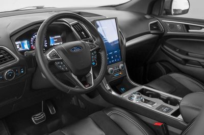 2023 Ford Edge ST, strieborná, 77 050 km, dovoz SAE — foto 10 z 15