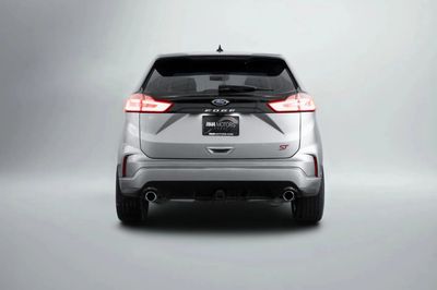 2023 Ford Edge ST, strieborná, 77 050 km, dovoz SAE — foto 4 z 15