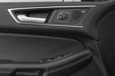 2023 Ford Edge ST, strieborná, 77 050 km, dovoz SAE — foto 9 z 15