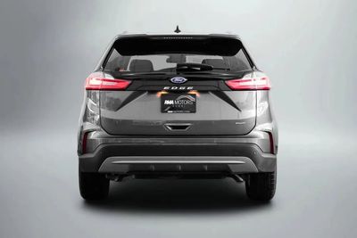 2023 Ford Edge SEL, sivá, 26 506 km, dovoz SAE — foto 4 z 15