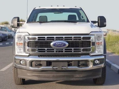2026 Ford F-550, biela, 0 km, dovoz SAE — foto 2 z 22