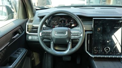 2026 GMC Acadia DENALI, čierna, 0 km, dovoz SAE — foto 11 z 17