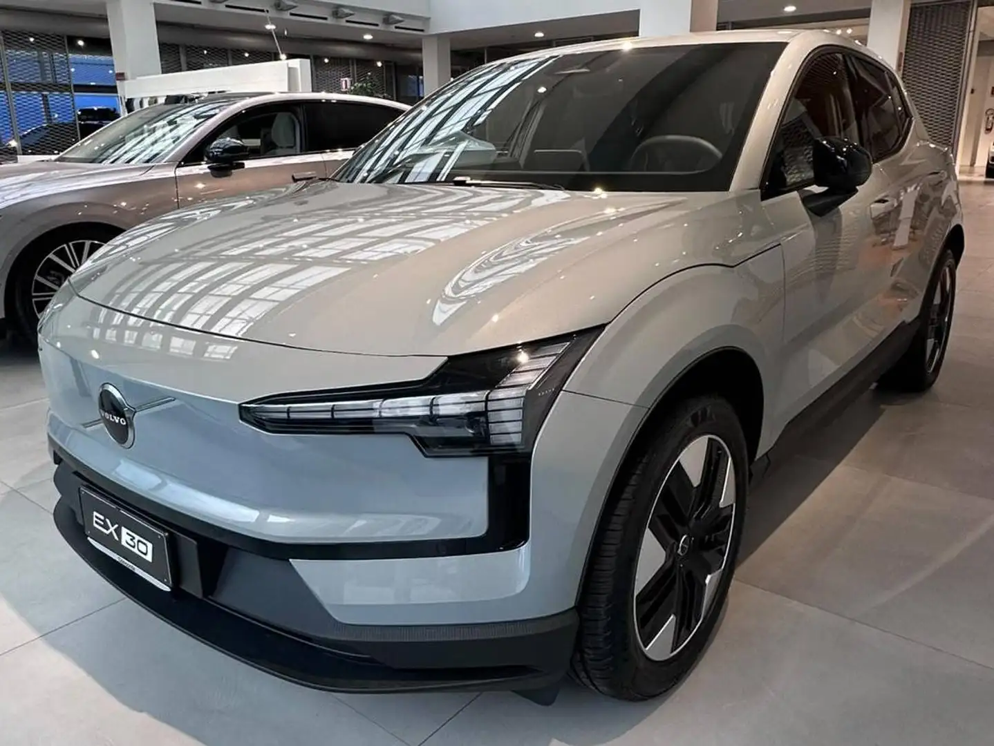 2026 Volvo EX30, 10 km, Taliansko — foto 1