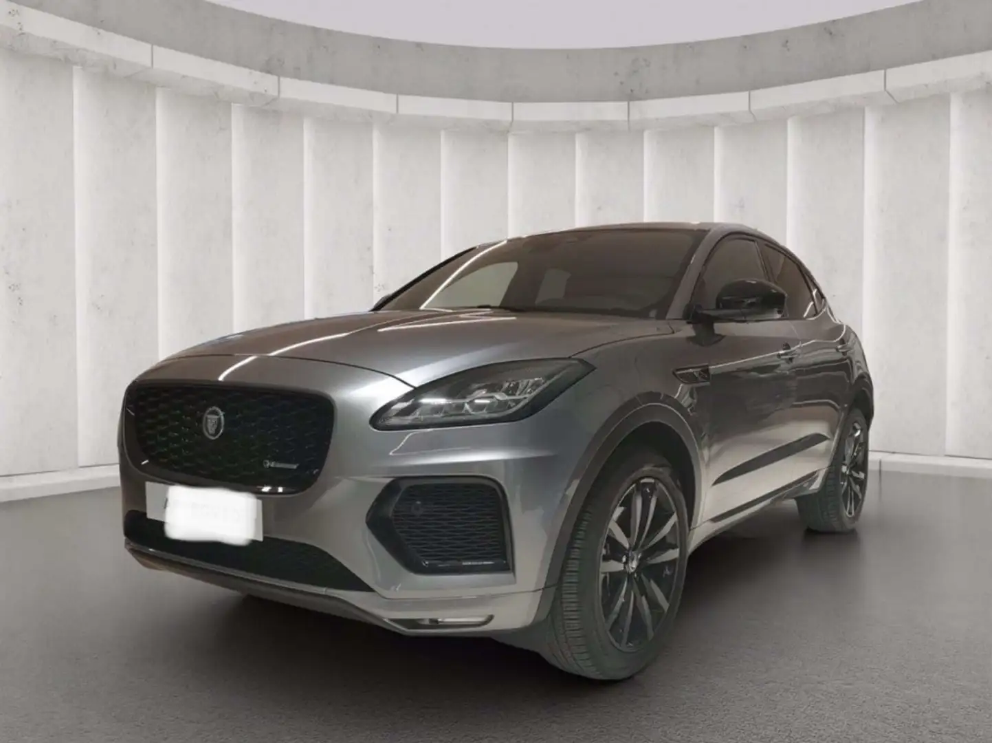 2024 Jaguar E-Pace, 16 900 km, Taliansko — foto 1