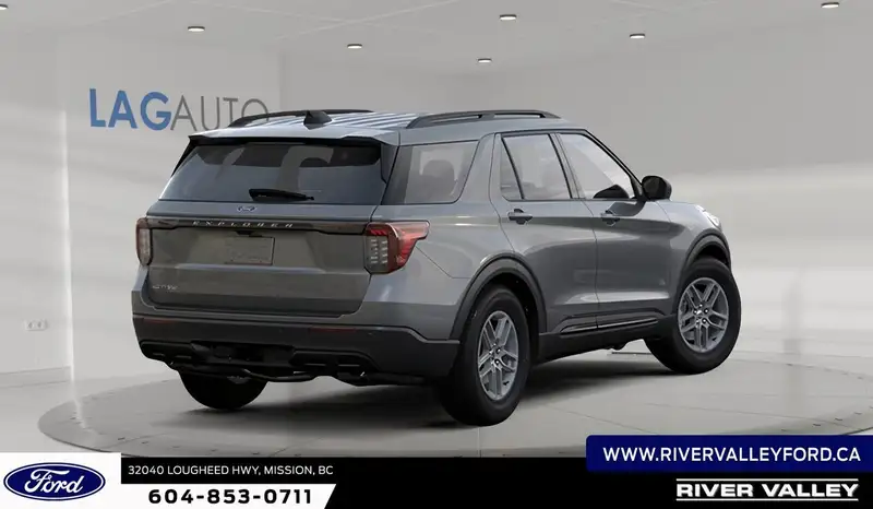2027 Ford Explorer Active, sivá, 0 km, dovoz Kanada — foto 3 z 3