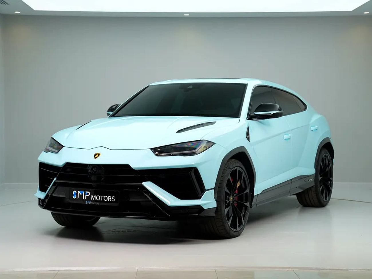 2024 Lamborghini Urus, modrá, 6 064 km, dovoz SAE — foto 1