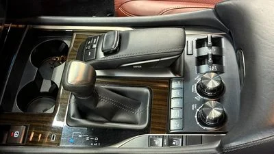 2018 Lexus LX570 PLATINUM, modrá, 131 000 km, dovoz SAE — foto 14 z 16