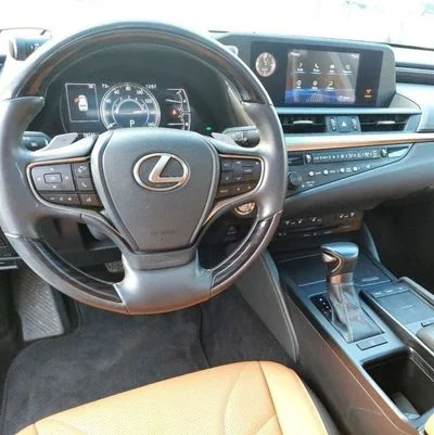 2020 Lexus ES350 PLATINUM, čierna, 57 000 km, dovoz SAE — foto 7 z 10