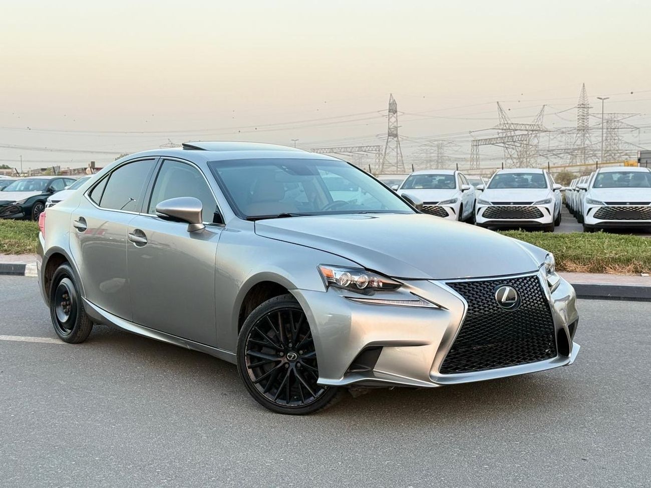 2016 Lexus IS300 AWD, strieborná, 179 456 km, dovoz SAE — foto 1