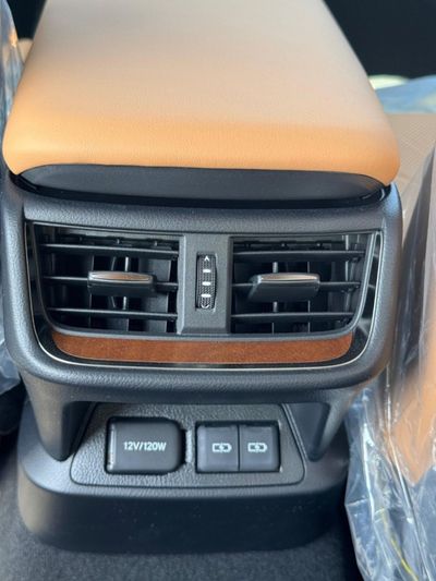 2025 Lexus ES300, biela, 0 km, dovoz SAE — foto 12 z 18