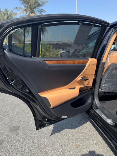2025 Lexus ES300, biela, 0 km, dovoz SAE — foto 15 z 18