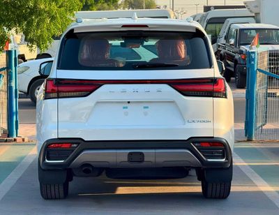 2026 Lexus LX700h VIP, biela, 0 km, dovoz SAE — foto 3 z 25