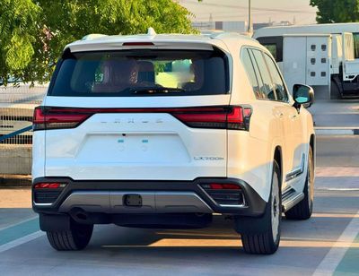 2026 Lexus LX700h VIP, biela, 0 km, dovoz SAE — foto 4 z 27