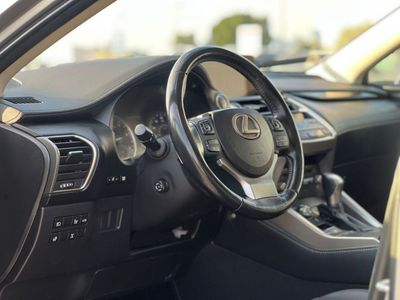2020 Lexus NX300 PLATINUM, strieborná, 54 000 km, dovoz SAE — foto 10 z 16
