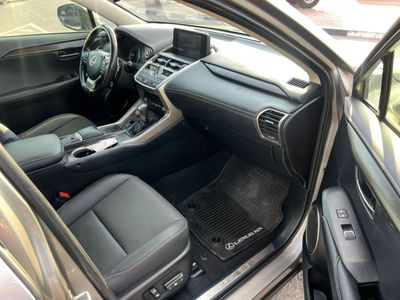 2020 Lexus NX300 PLATINUM, strieborná, 54 000 km, dovoz SAE — foto 12 z 16