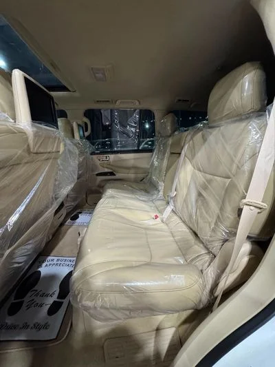 2013 Lexus LX570 PLATINUM, biela, 188 000 km, dovoz SAE — foto 8 z 16