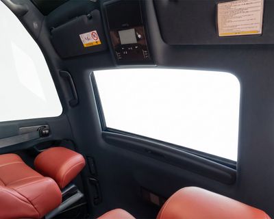 2020 Lexus LX570 PLATINUM, čierna, 92 358 km, dovoz SAE — foto 13 z 15
