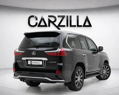 2020 Lexus LX570 PLATINUM, čierna, 92 358 km, dovoz SAE — foto 2 z 15
