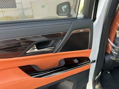 2026 Lexus LX600 VIP, biela, 0 km, dovoz SAE — foto 7 z 20