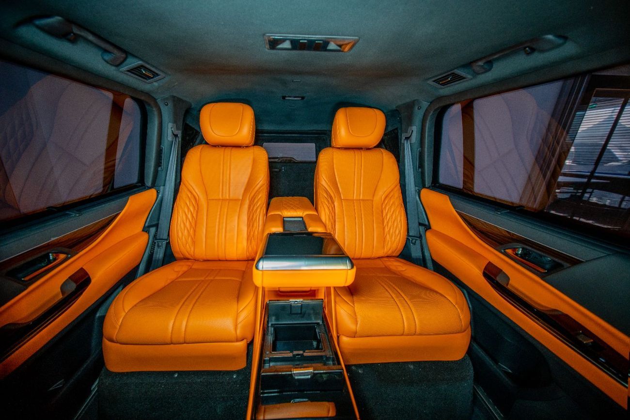 2026 Lexus LX600 VIP, černá, 0 km, dovoz SAE — foto 1