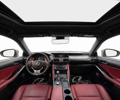 2018 Lexus IS300 PLATINUM, Tan, 202 000 km, dovoz SAE — foto 6 z 10
