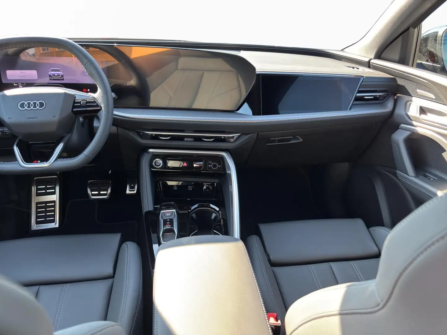 2026 Audi Q5, 25 km, Luxembursko — foto 8 z 12