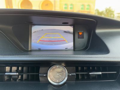 2016 Lexus ES350 PLATINUM, strieborná, 142 000 km, dovoz SAE — foto 11 z 16