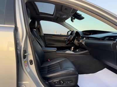 2016 Lexus ES350 PLATINUM, strieborná, 142 000 km, dovoz SAE — foto 15 z 16
