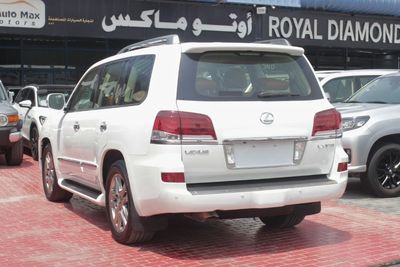 2013 Lexus LX570 PLATINUM, biela, 269 000 km, dovoz SAE — foto 6 z 15