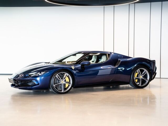 2024 Ferrari 296, Estónsko — foto 1