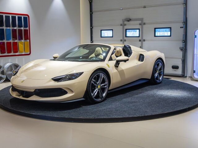 2025 Ferrari 296, Estónsko — foto 1